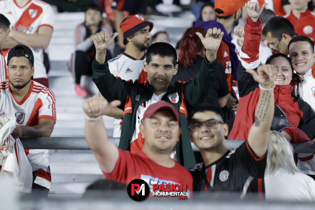 ¡Buscate en el empate de River ante Vélez en el estadio Monumental!