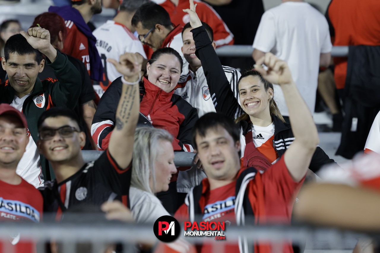 ¡Buscate en el empate de River ante Vélez en el estadio Monumental!