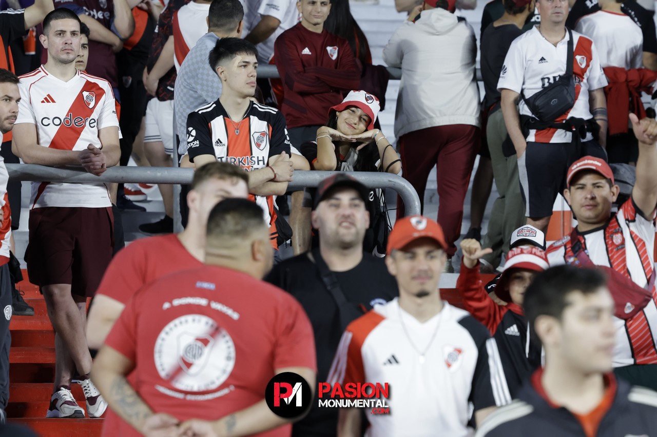 ¡Buscate en el empate de River ante Vélez en el estadio Monumental!