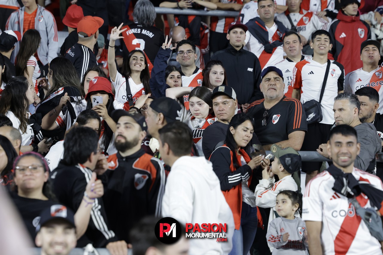 ¡Buscate en el empate de River ante Vélez en el estadio Monumental!