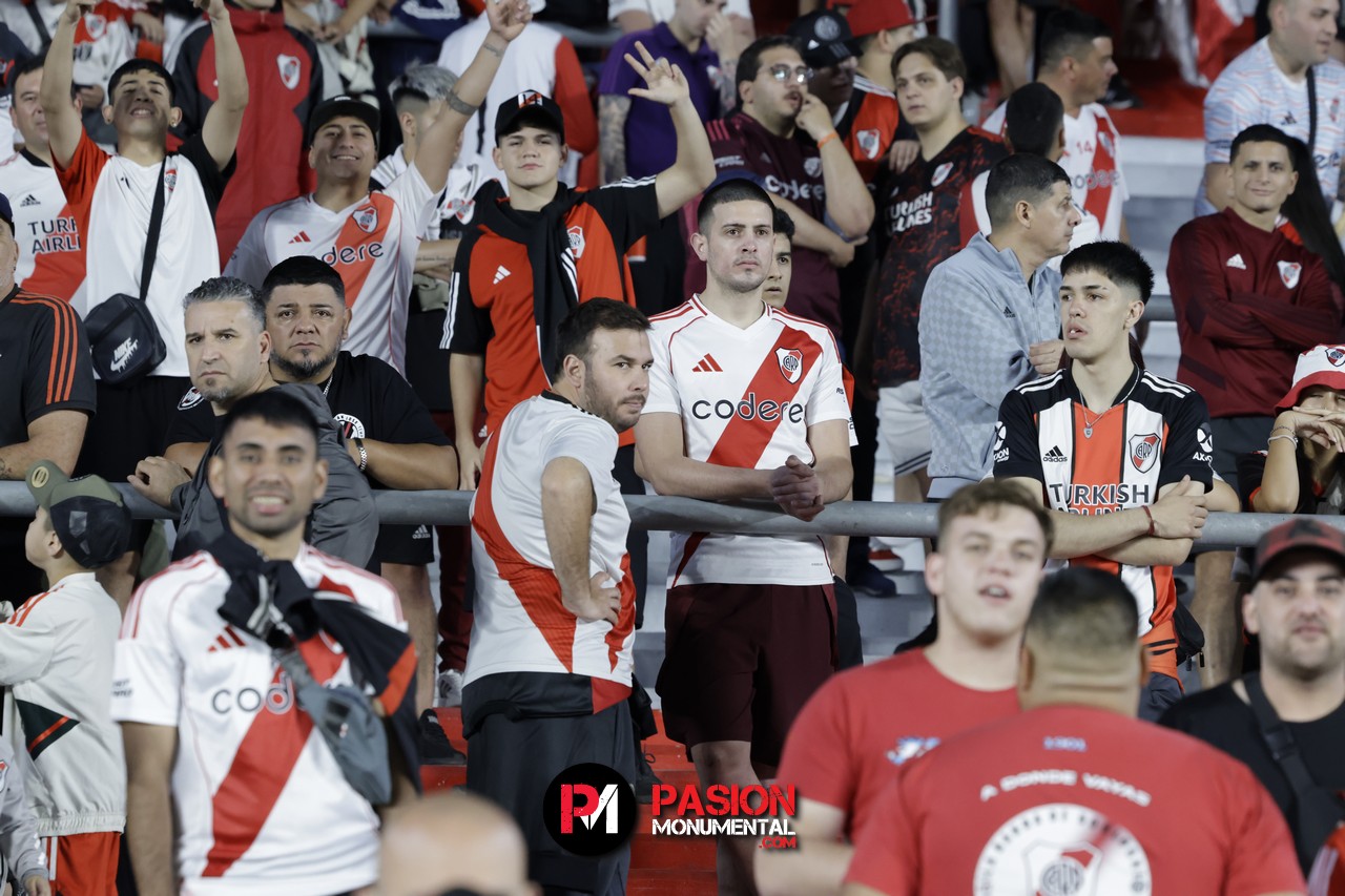 ¡Buscate en el empate de River ante Vélez en el estadio Monumental!