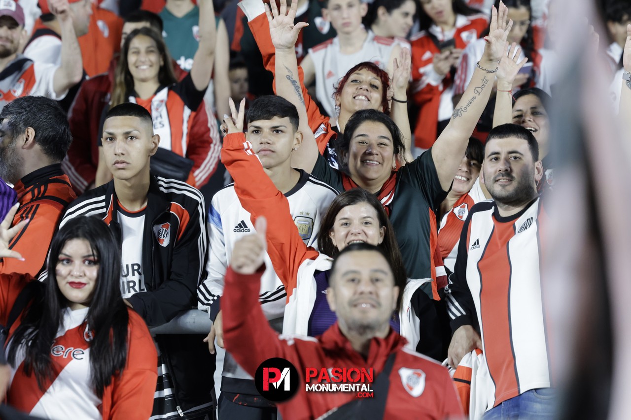 ¡Buscate en el empate de River ante Vélez en el estadio Monumental!