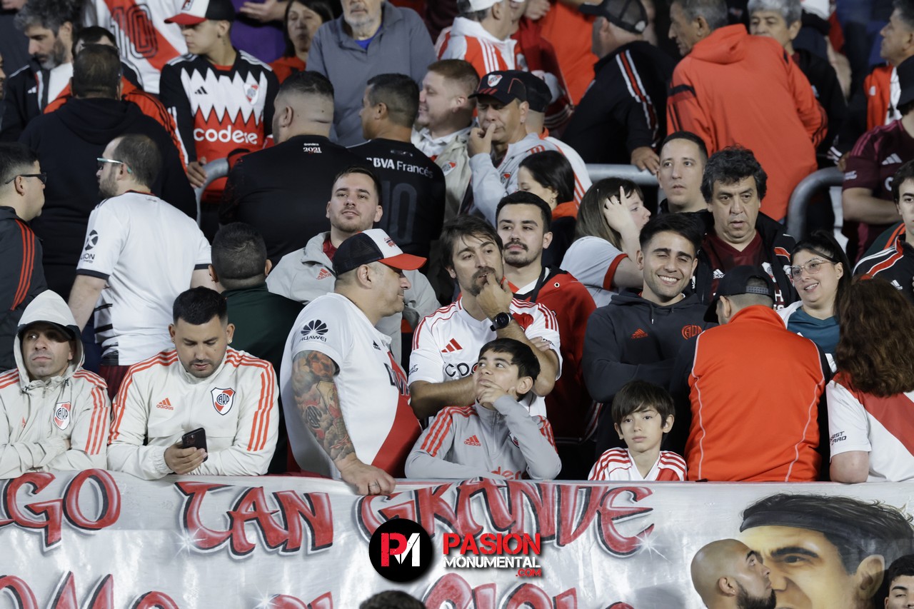 ¡Buscate en el empate de River ante Vélez en el estadio Monumental!