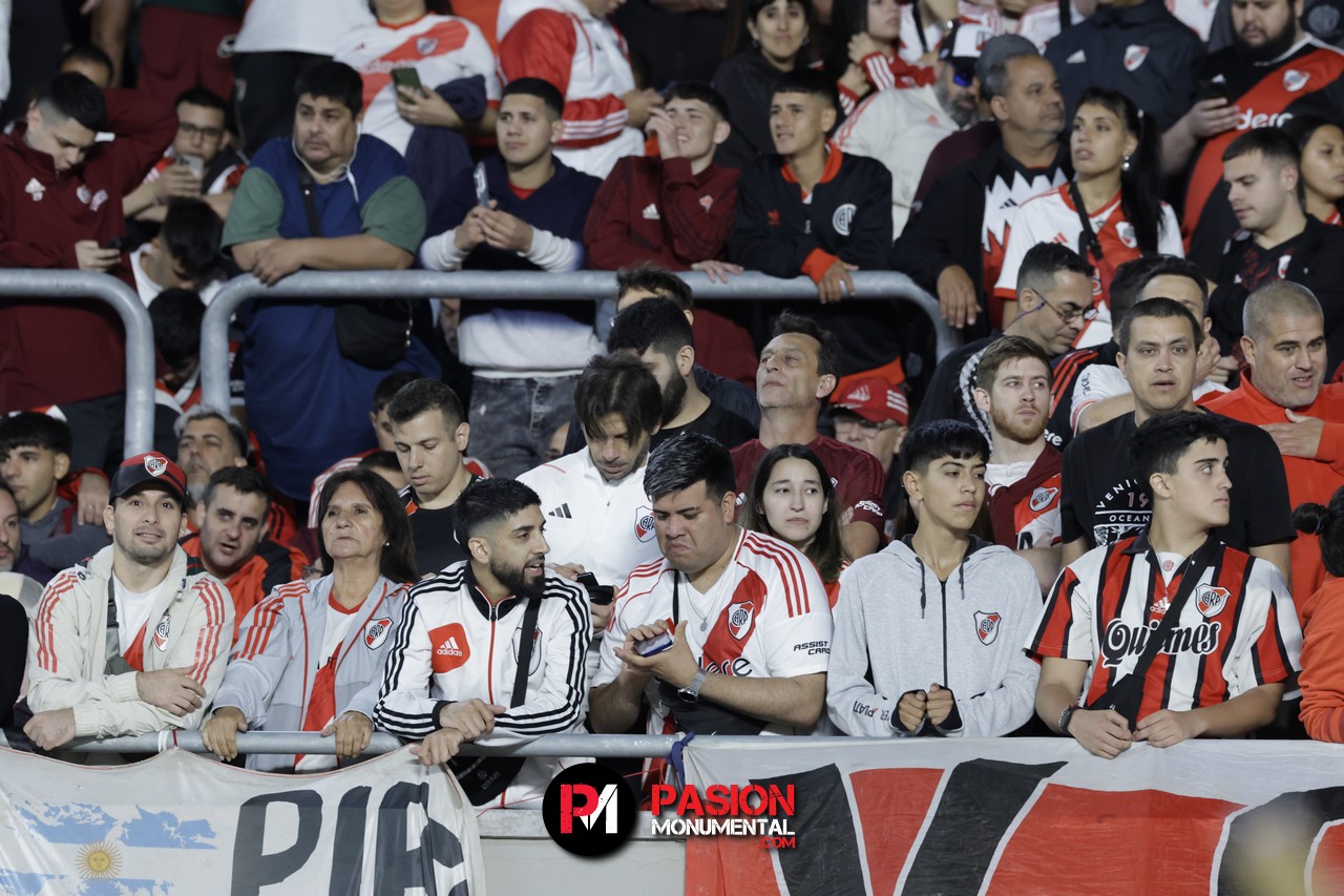 ¡Buscate en el empate de River ante Vélez en el estadio Monumental!