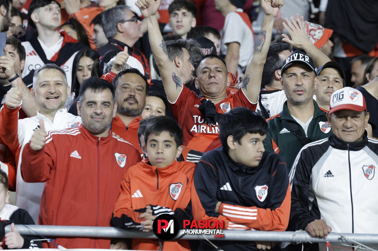 ¡Buscate en el empate de River ante Vélez en el estadio Monumental!