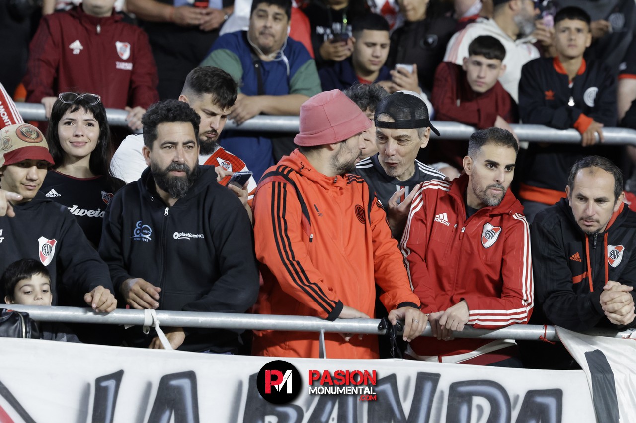 ¡Buscate en el empate de River ante Vélez en el estadio Monumental!