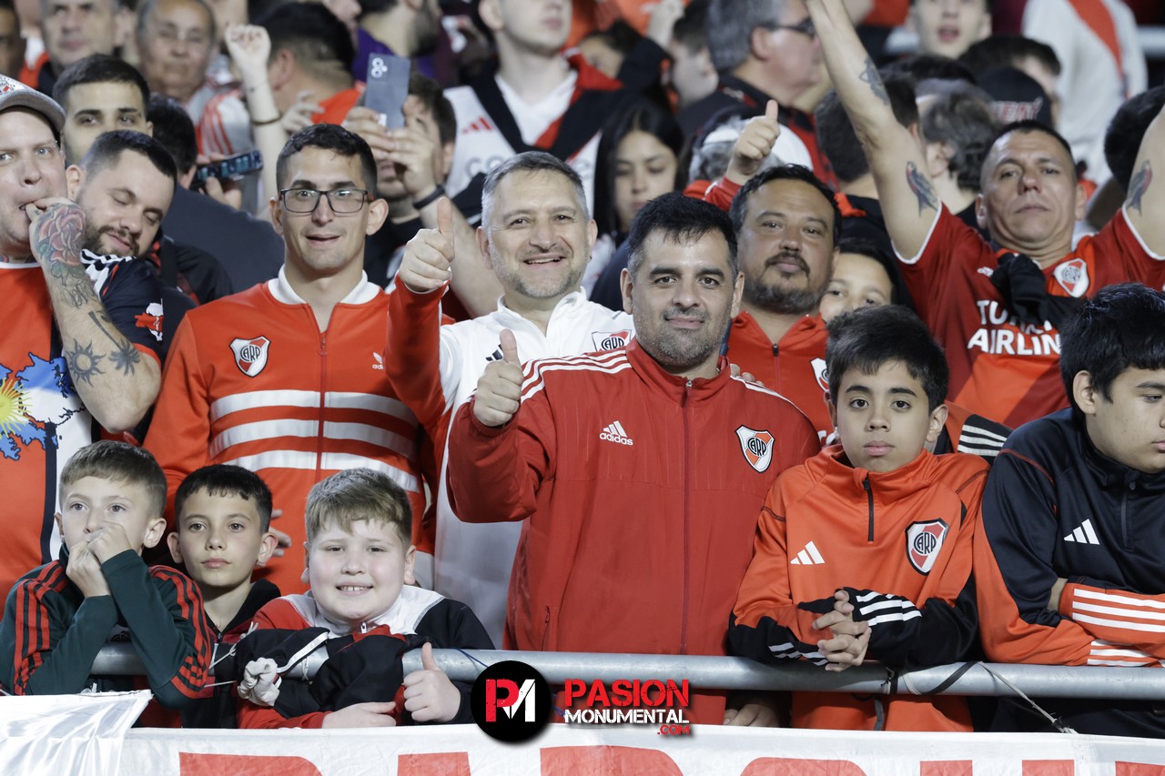 ¡Buscate en el empate de River ante Vélez en el estadio Monumental!