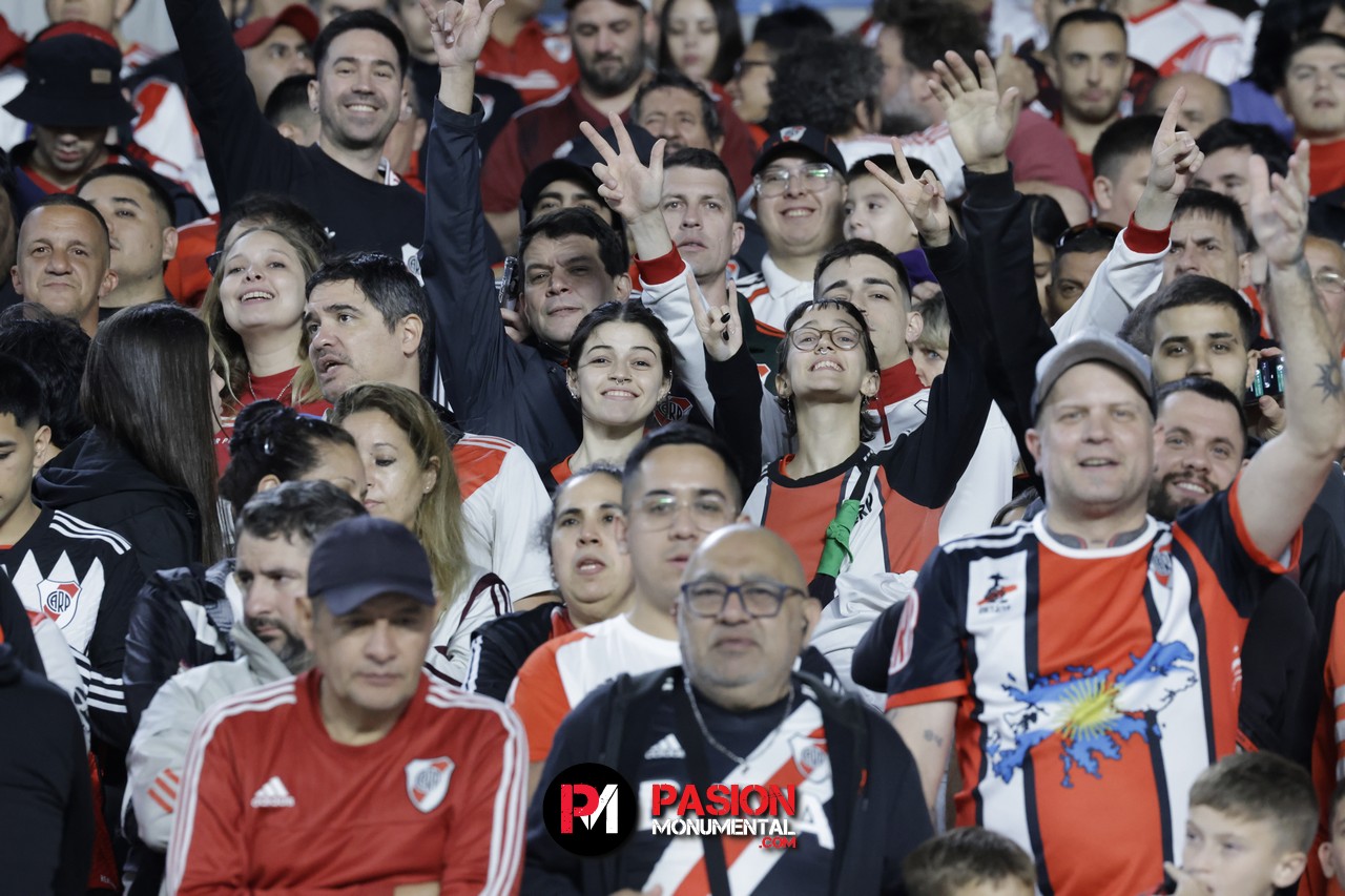 ¡Buscate en el empate de River ante Vélez en el estadio Monumental!