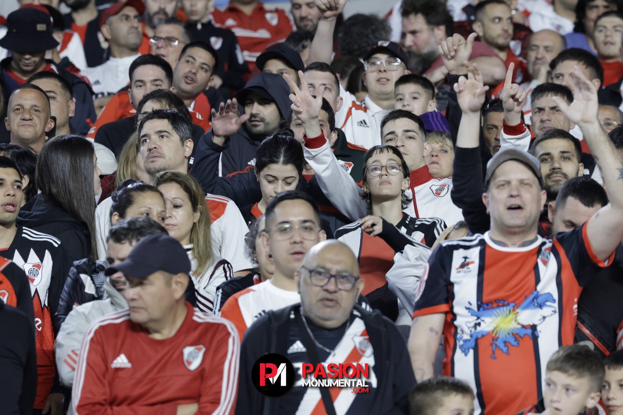 ¡Buscate en el empate de River ante Vélez en el estadio Monumental!