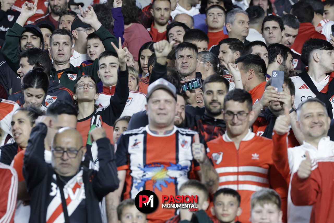 ¡Buscate en el empate de River ante Vélez en el estadio Monumental!
