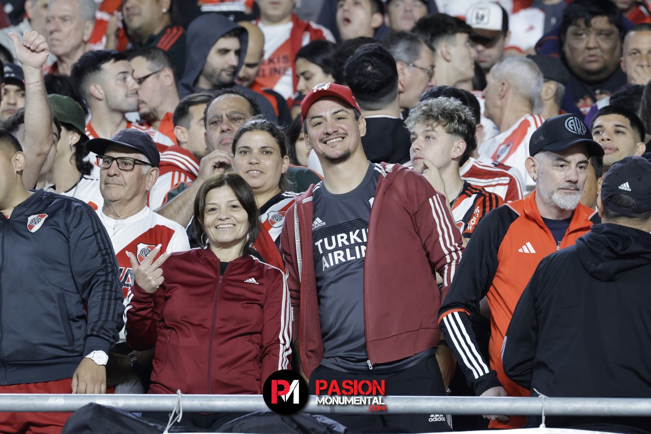 ¡Buscate en el empate de River ante Vélez en el estadio Monumental!