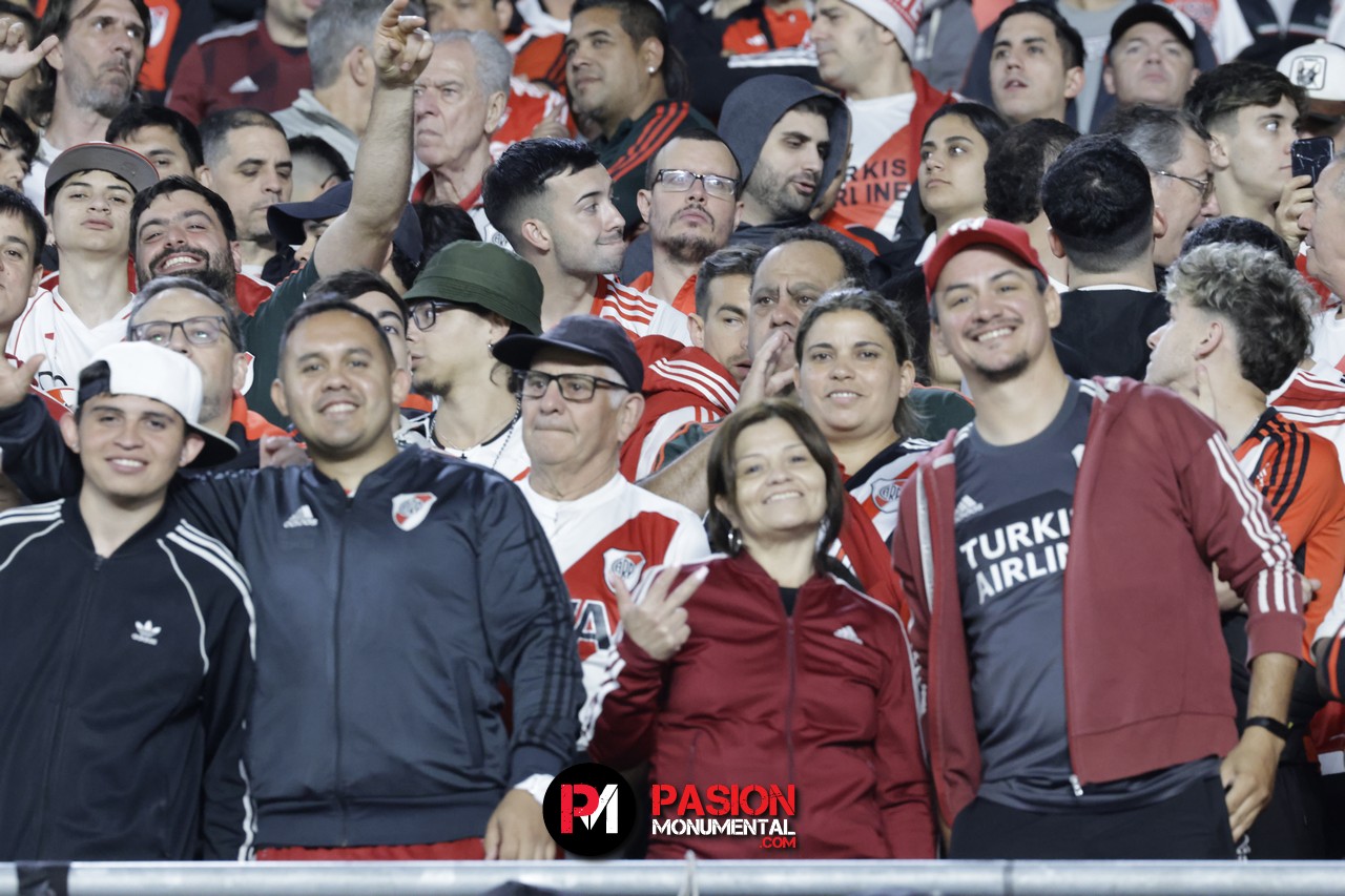 ¡Buscate en el empate de River ante Vélez en el estadio Monumental!