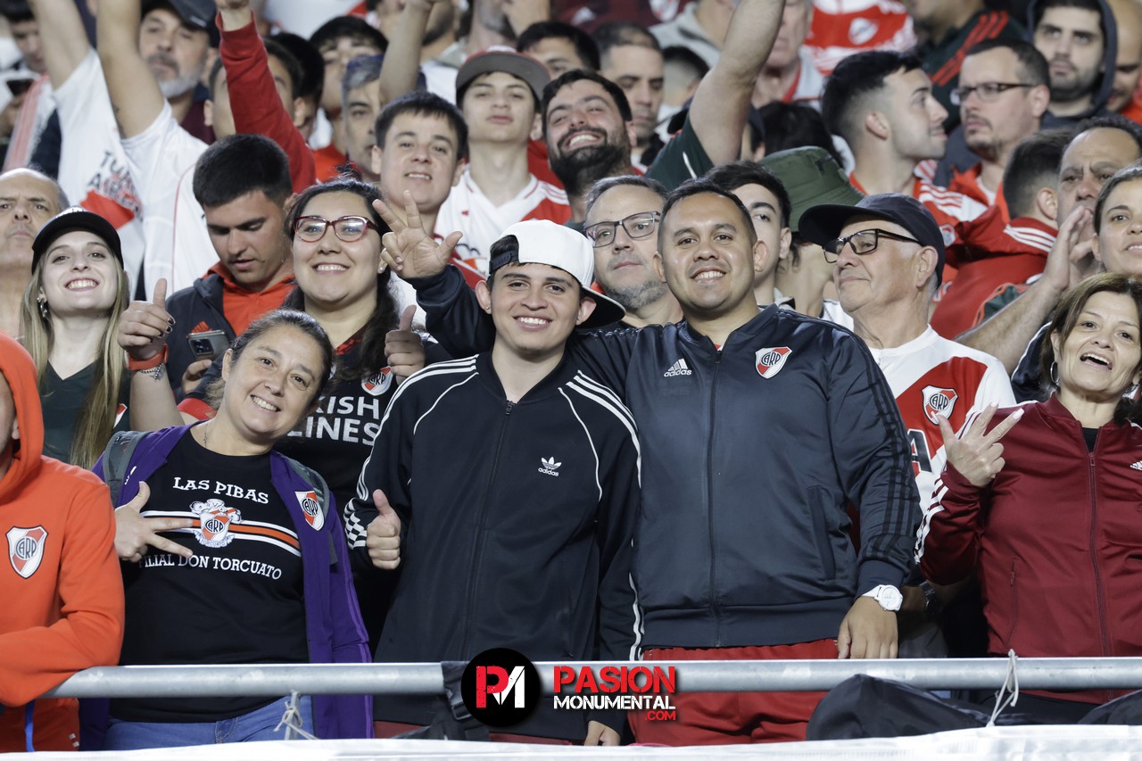 ¡Buscate en el empate de River ante Vélez en el estadio Monumental!