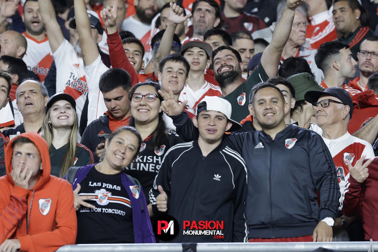 ¡Buscate en el empate de River ante Vélez en el estadio Monumental!