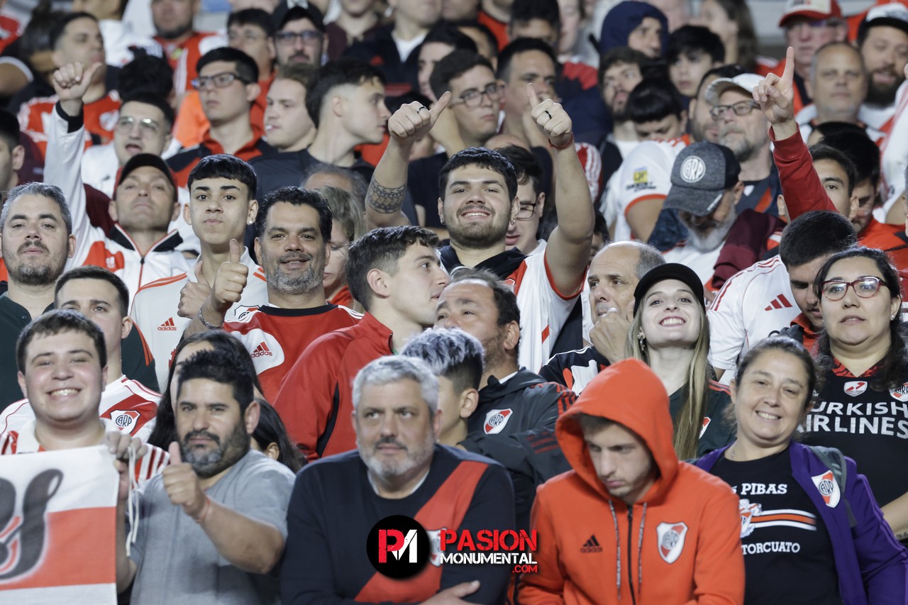 ¡Buscate en el empate de River ante Vélez en el estadio Monumental!