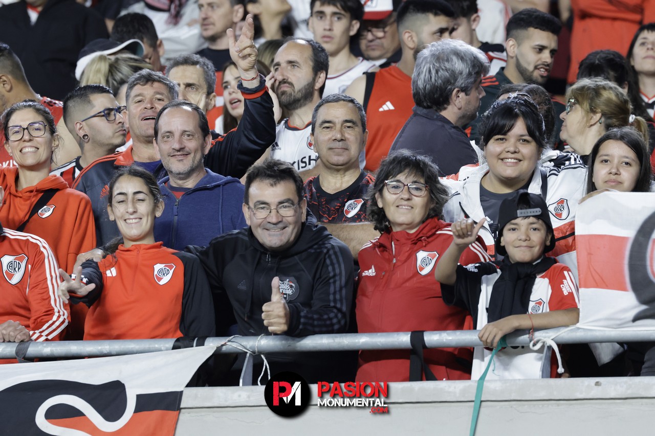 ¡Buscate en el empate de River ante Vélez en el estadio Monumental!