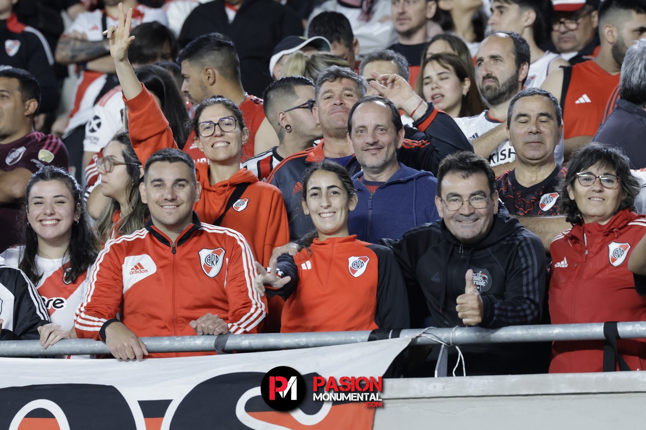 ¡Buscate en el empate de River ante Vélez en el estadio Monumental!