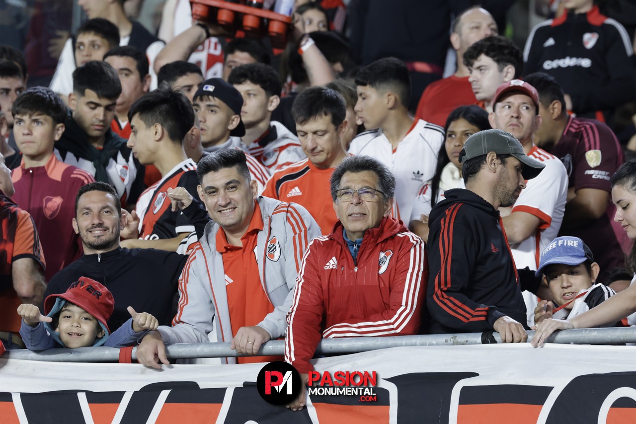 ¡Buscate en el empate de River ante Vélez en el estadio Monumental!