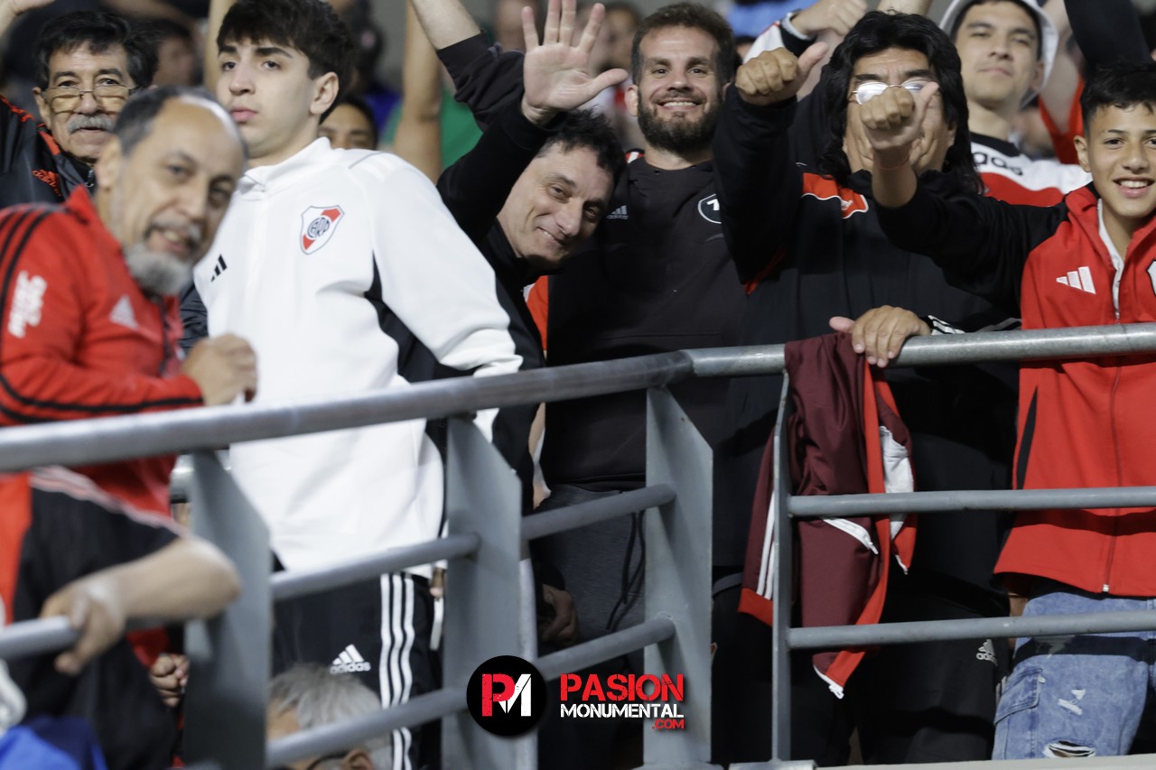¡Buscate en el empate de River ante Vélez en el estadio Monumental!