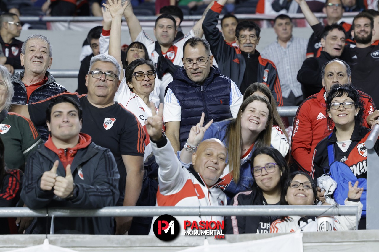 ¡Buscate en el empate de River ante Vélez en el estadio Monumental!