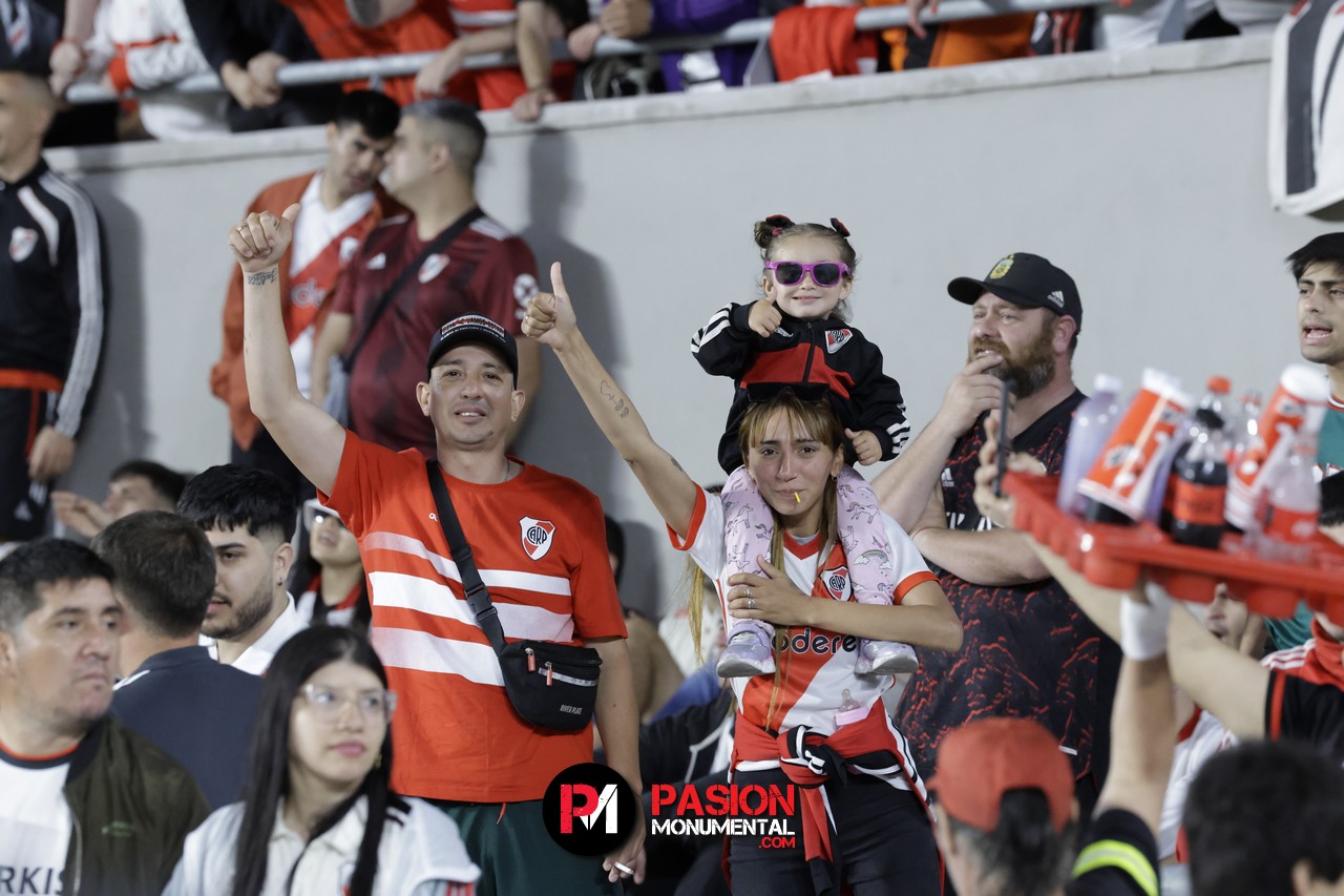 ¡Buscate en el empate de River ante Vélez en el estadio Monumental!