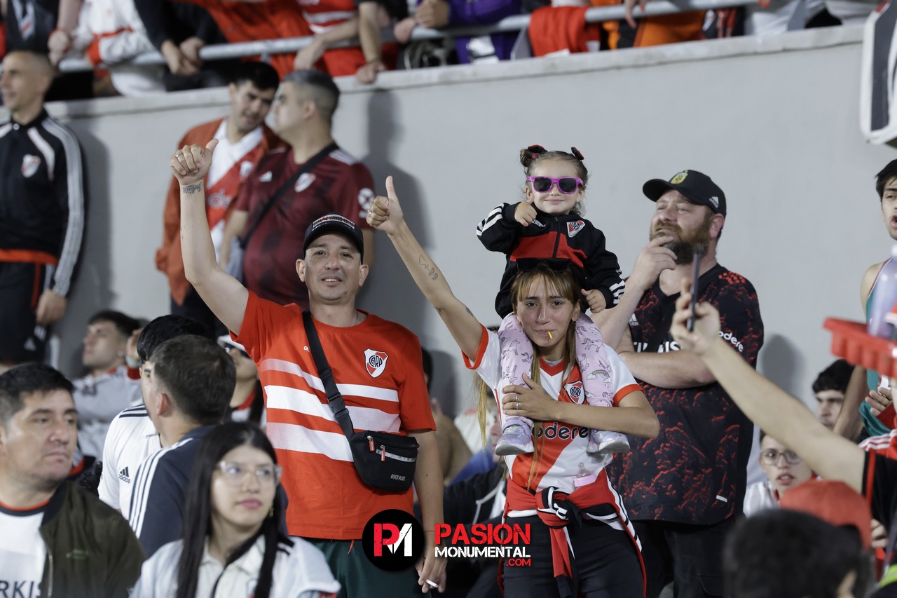 ¡Buscate en el empate de River ante Vélez en el estadio Monumental!