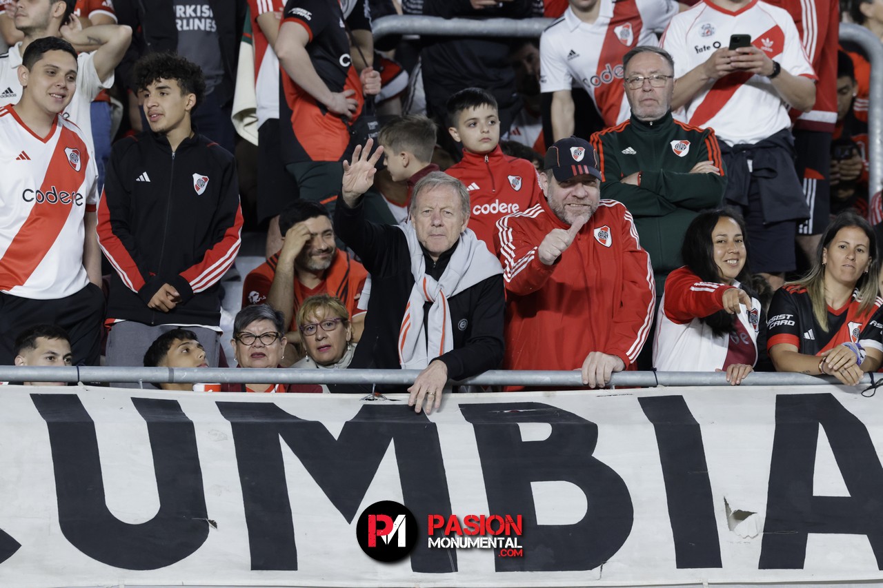 ¡Buscate en el empate de River ante Vélez en el estadio Monumental!