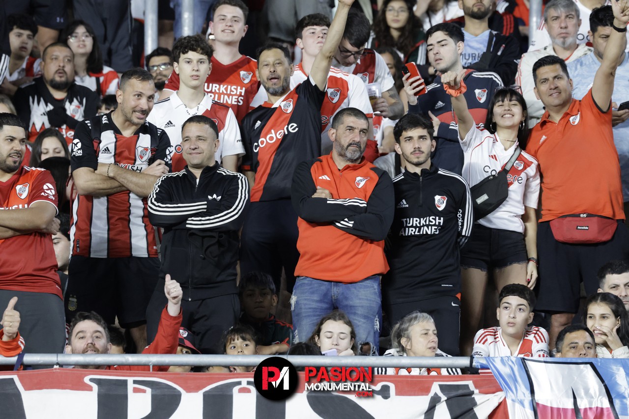 ¡Buscate en el empate de River ante Vélez en el estadio Monumental!