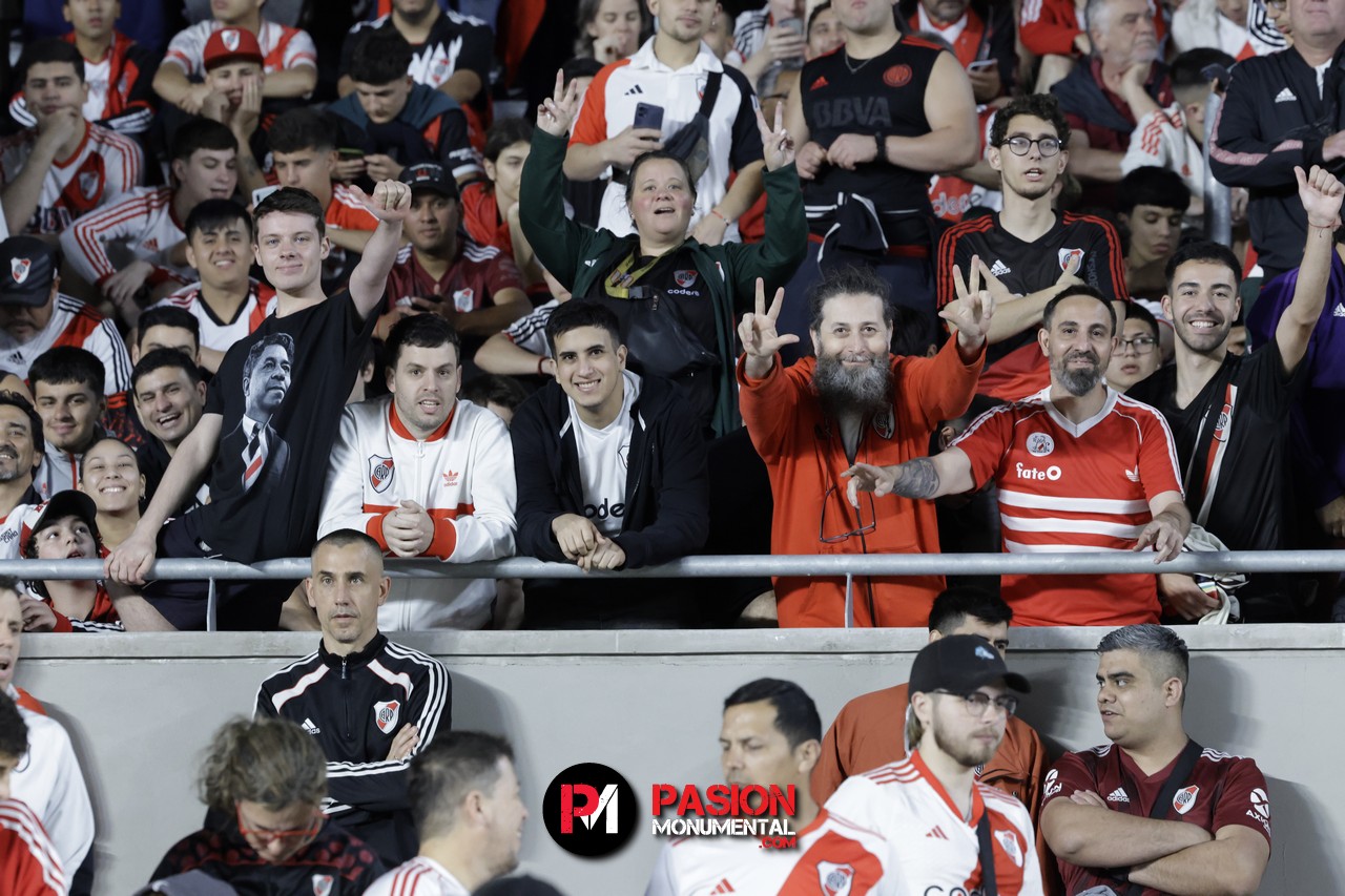 ¡Buscate en el empate de River ante Vélez en el estadio Monumental!