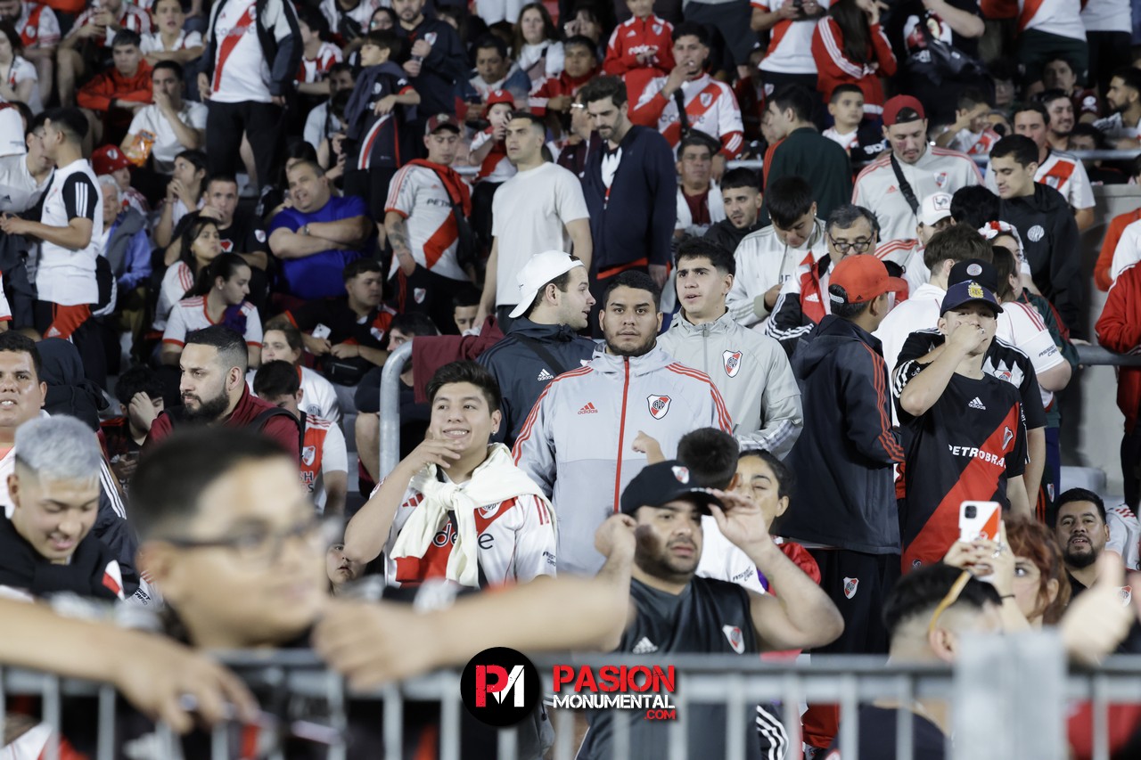 ¡Buscate en el empate de River ante Vélez en el estadio Monumental!
