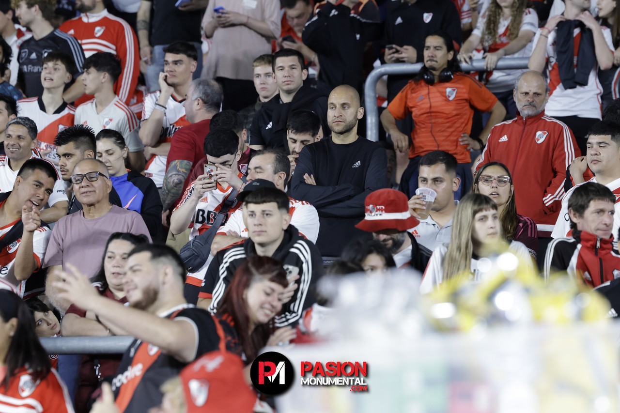 ¡Buscate en el empate de River ante Vélez en el estadio Monumental!
