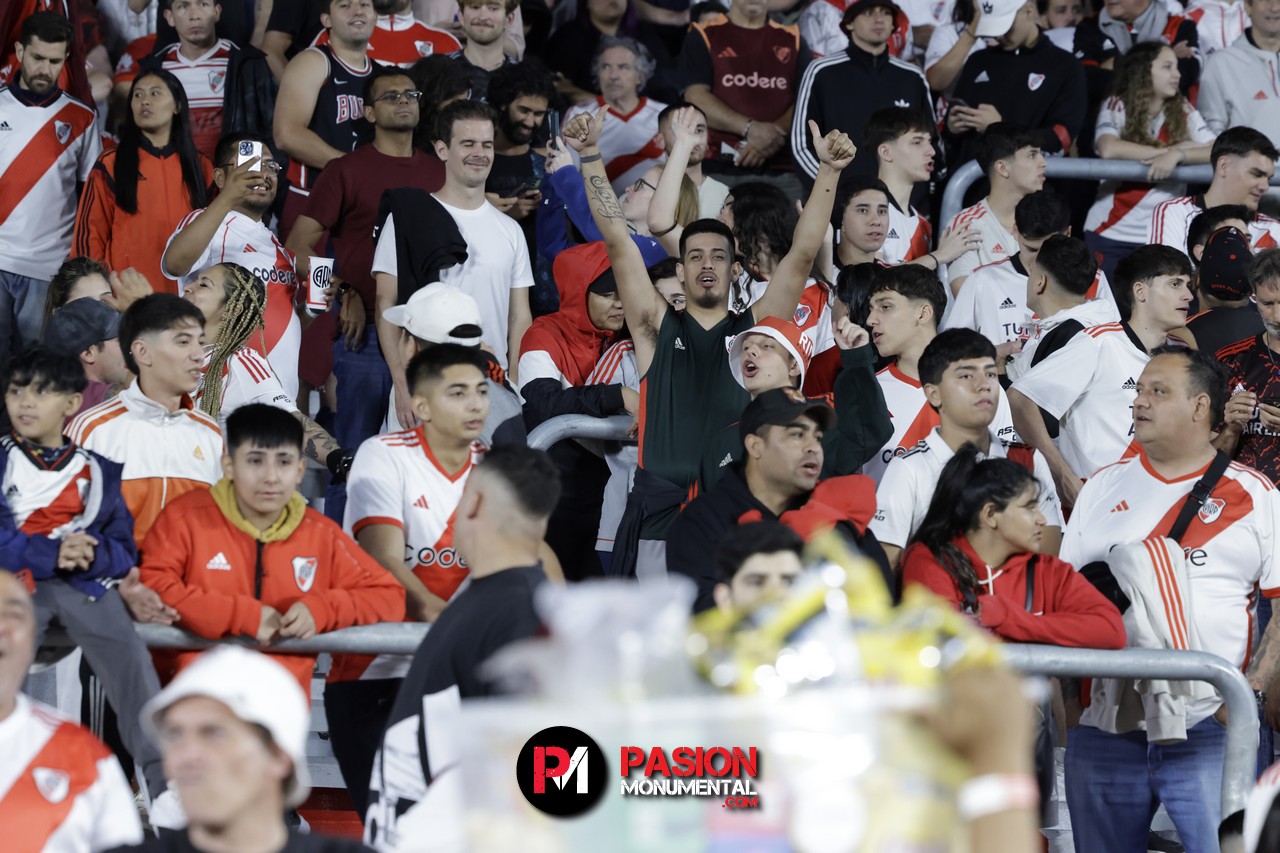 ¡Buscate en el empate de River ante Vélez en el estadio Monumental!