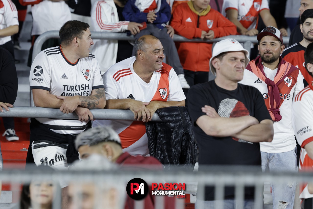 ¡Buscate en el empate de River ante Vélez en el estadio Monumental!