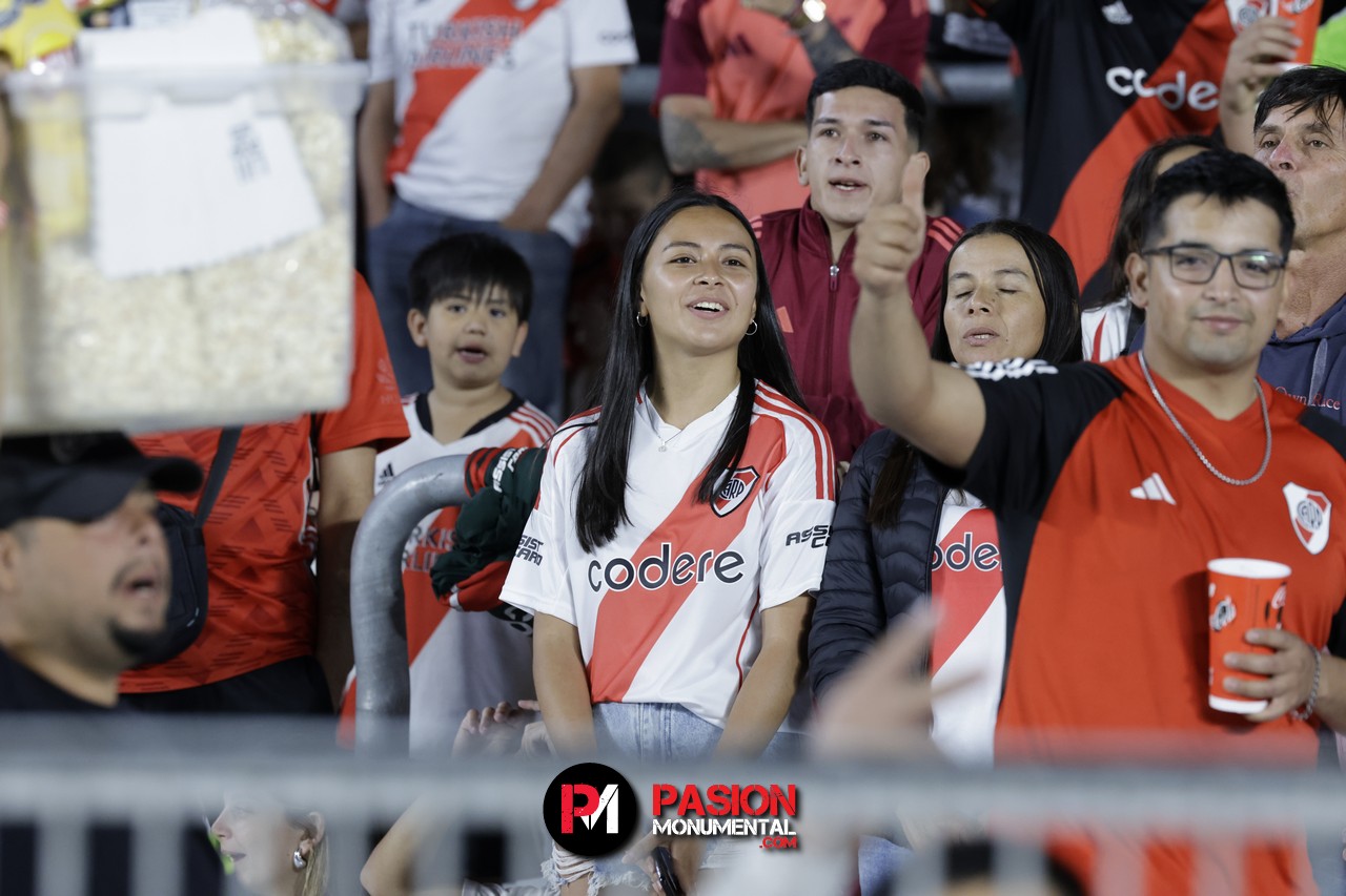 ¡Buscate en el empate de River ante Vélez en el estadio Monumental!