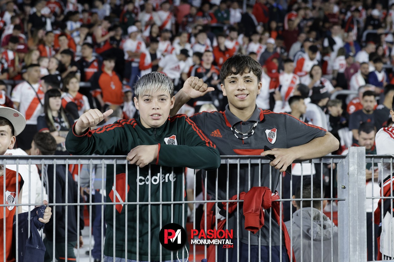 ¡Buscate en el empate de River ante Vélez en el estadio Monumental!