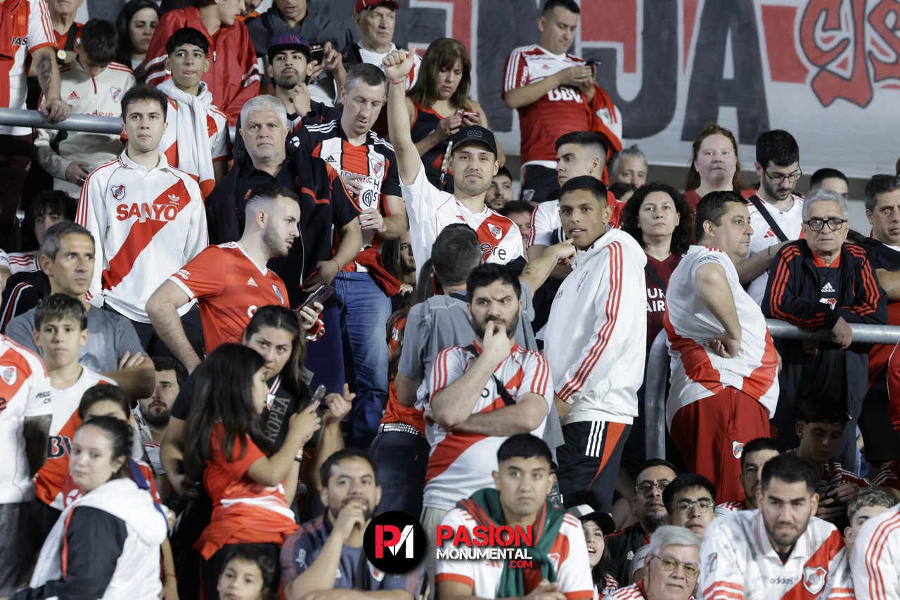 ¡Buscate en el empate de River ante Vélez en el estadio Monumental!