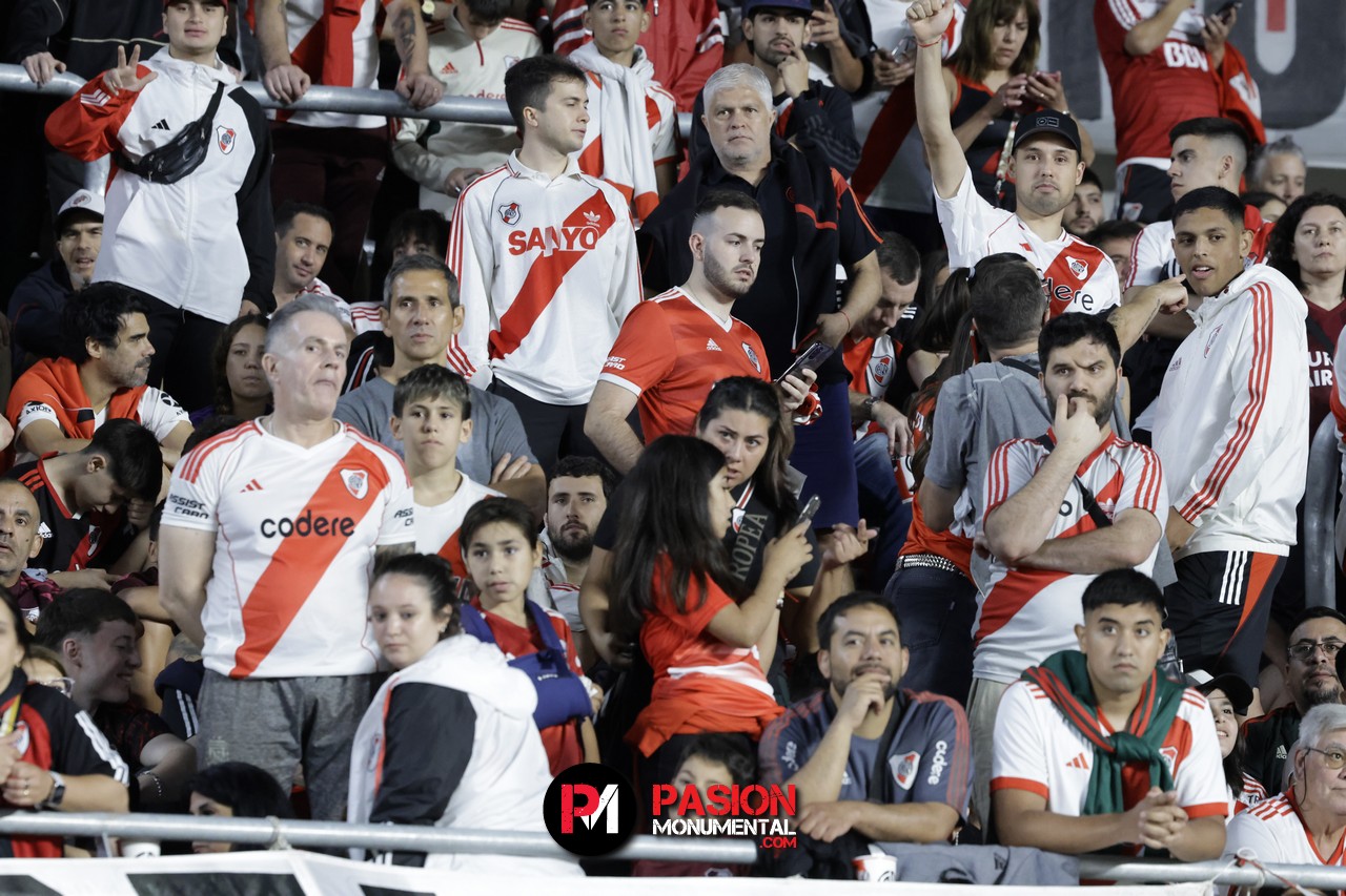 ¡Buscate en el empate de River ante Vélez en el estadio Monumental!