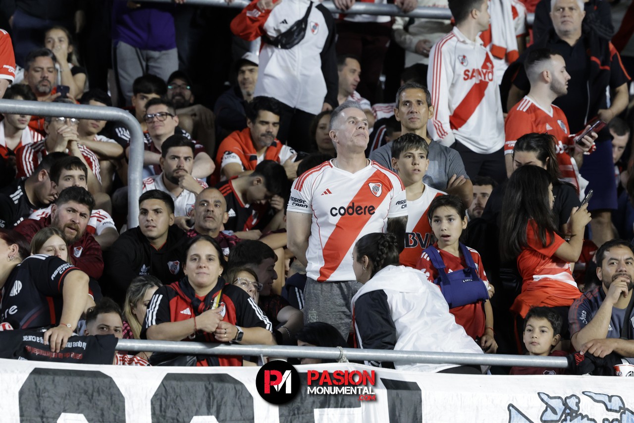 ¡Buscate en el empate de River ante Vélez en el estadio Monumental!