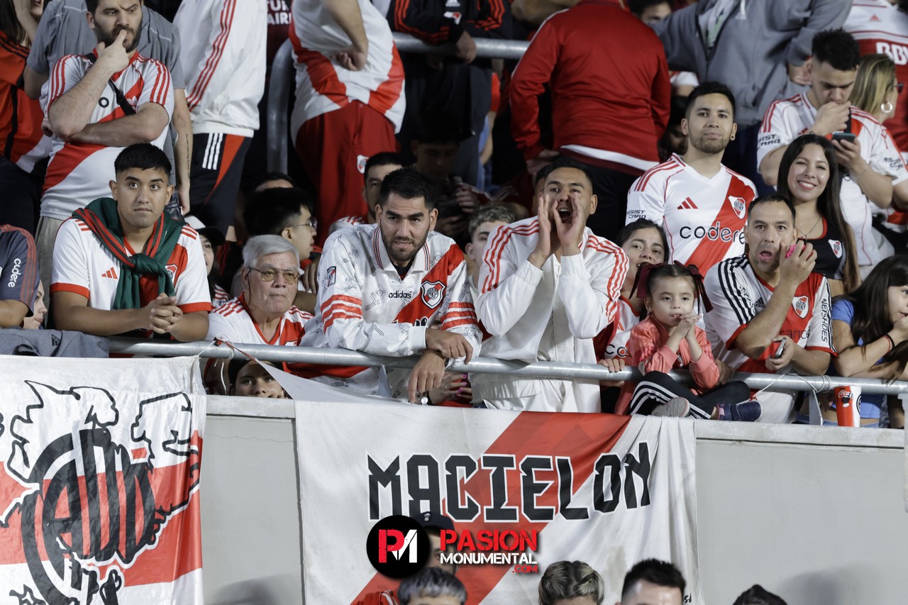 ¡Buscate en el empate de River ante Vélez en el estadio Monumental!