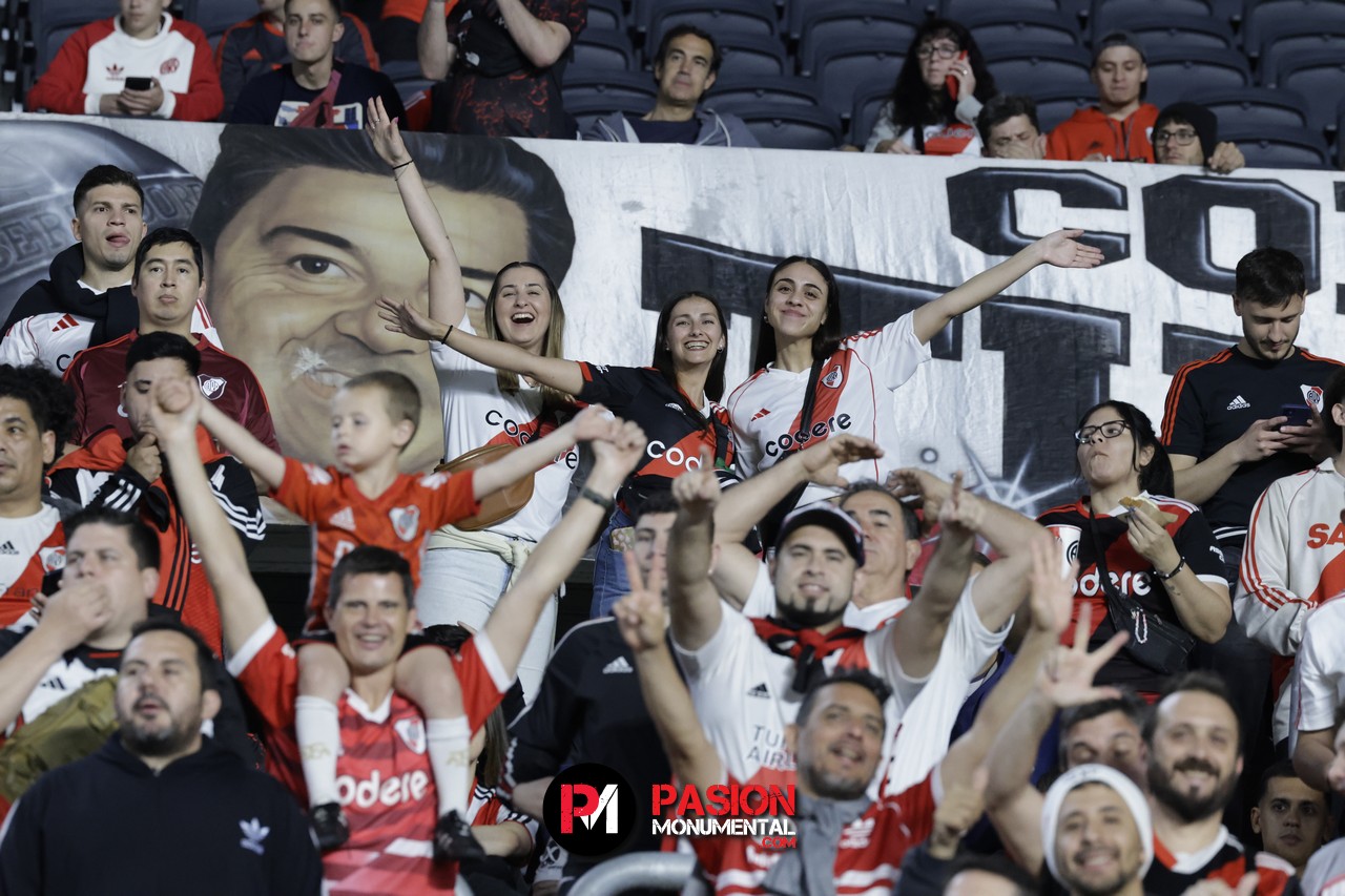 ¡Buscate en el empate de River ante Vélez en el estadio Monumental!