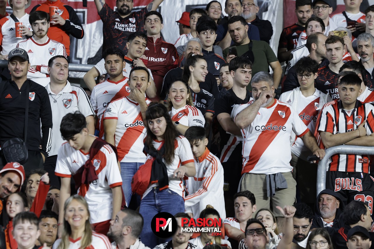 ¡Buscate en el empate de River ante Vélez en el estadio Monumental!
