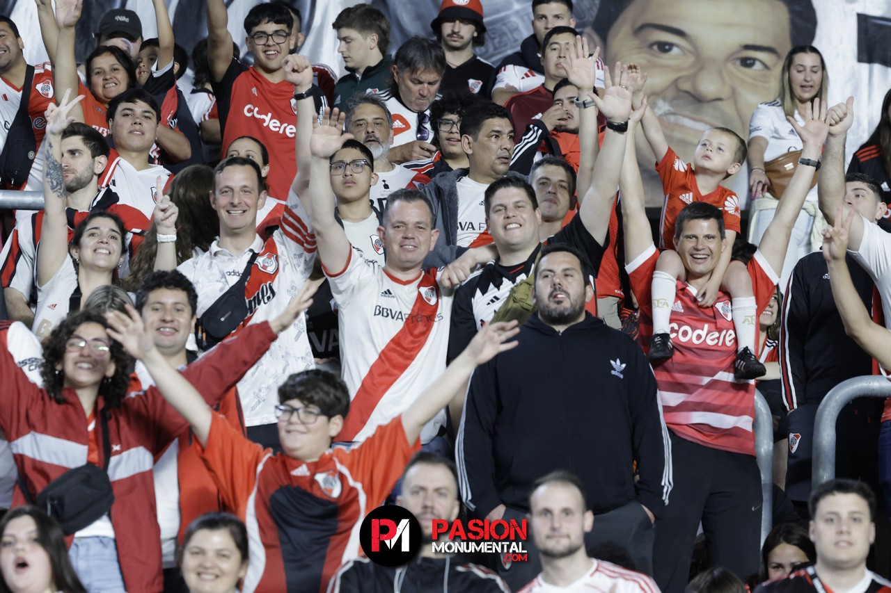¡Buscate en el empate de River ante Vélez en el estadio Monumental!