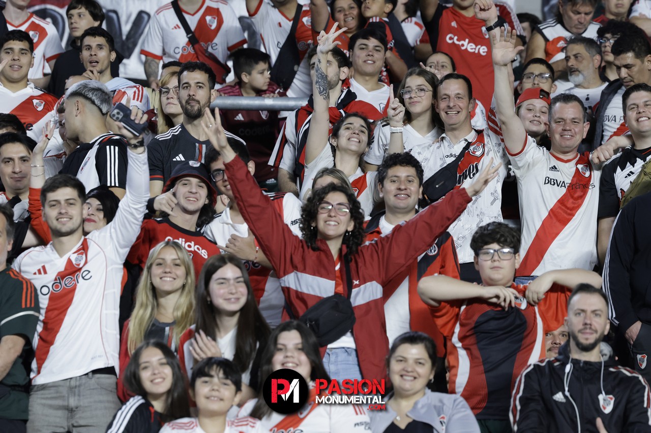 ¡Buscate en el empate de River ante Vélez en el estadio Monumental!