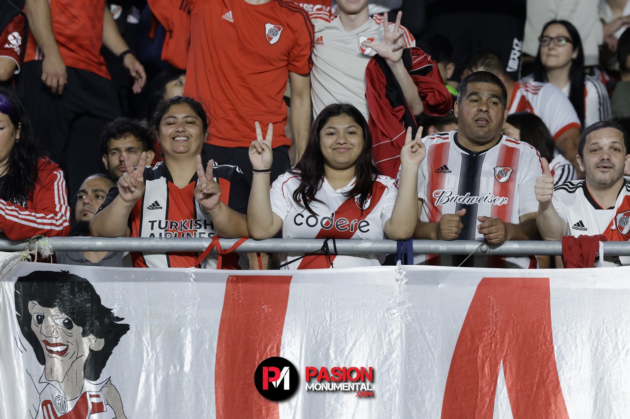¡Buscate en el empate de River ante Vélez en el estadio Monumental!