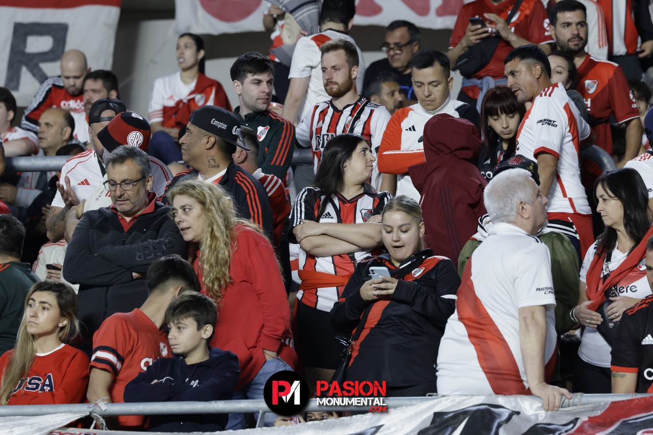 ¡Buscate en el empate de River ante Vélez en el estadio Monumental!