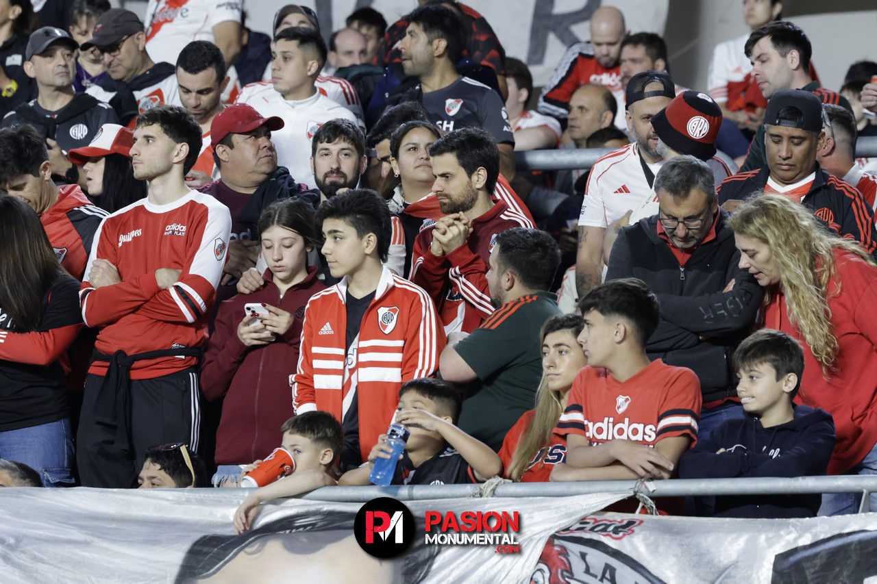 ¡Buscate en el empate de River ante Vélez en el estadio Monumental!
