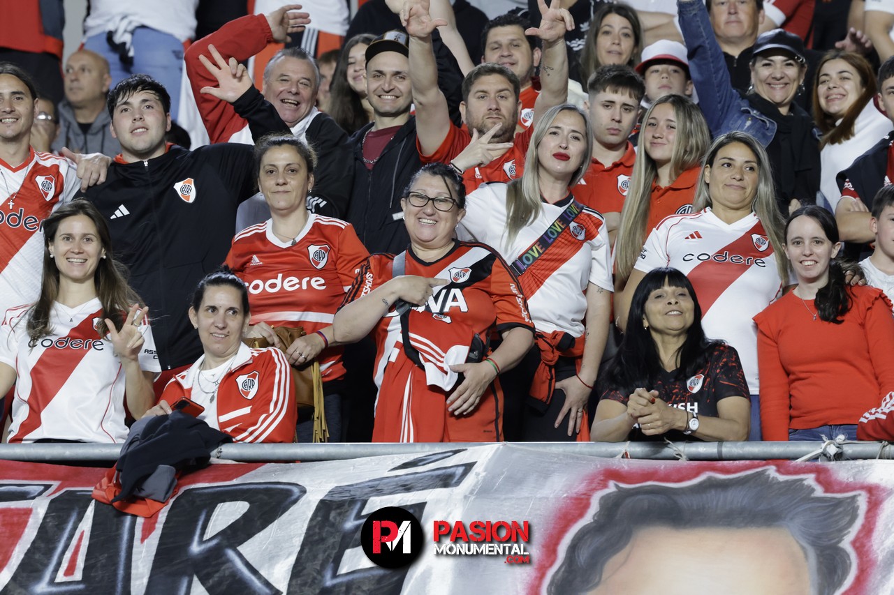 ¡Buscate en el empate de River ante Vélez en el estadio Monumental!