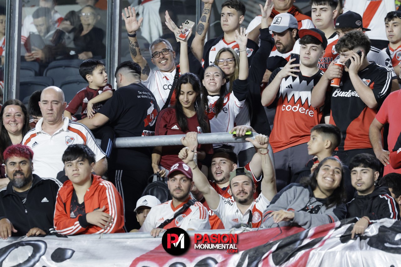 ¡Buscate en el empate de River ante Vélez en el estadio Monumental!