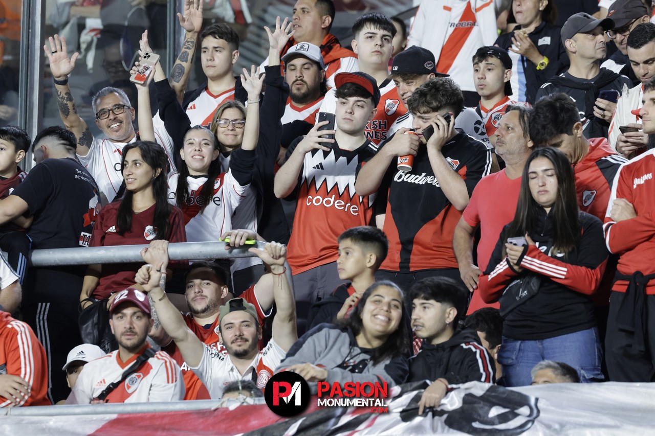 ¡Buscate en el empate de River ante Vélez en el estadio Monumental!