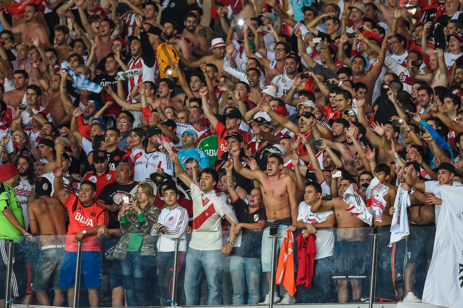 Atención: las peligrosas advertencias que recibieron los hinchas de River en Brasil
